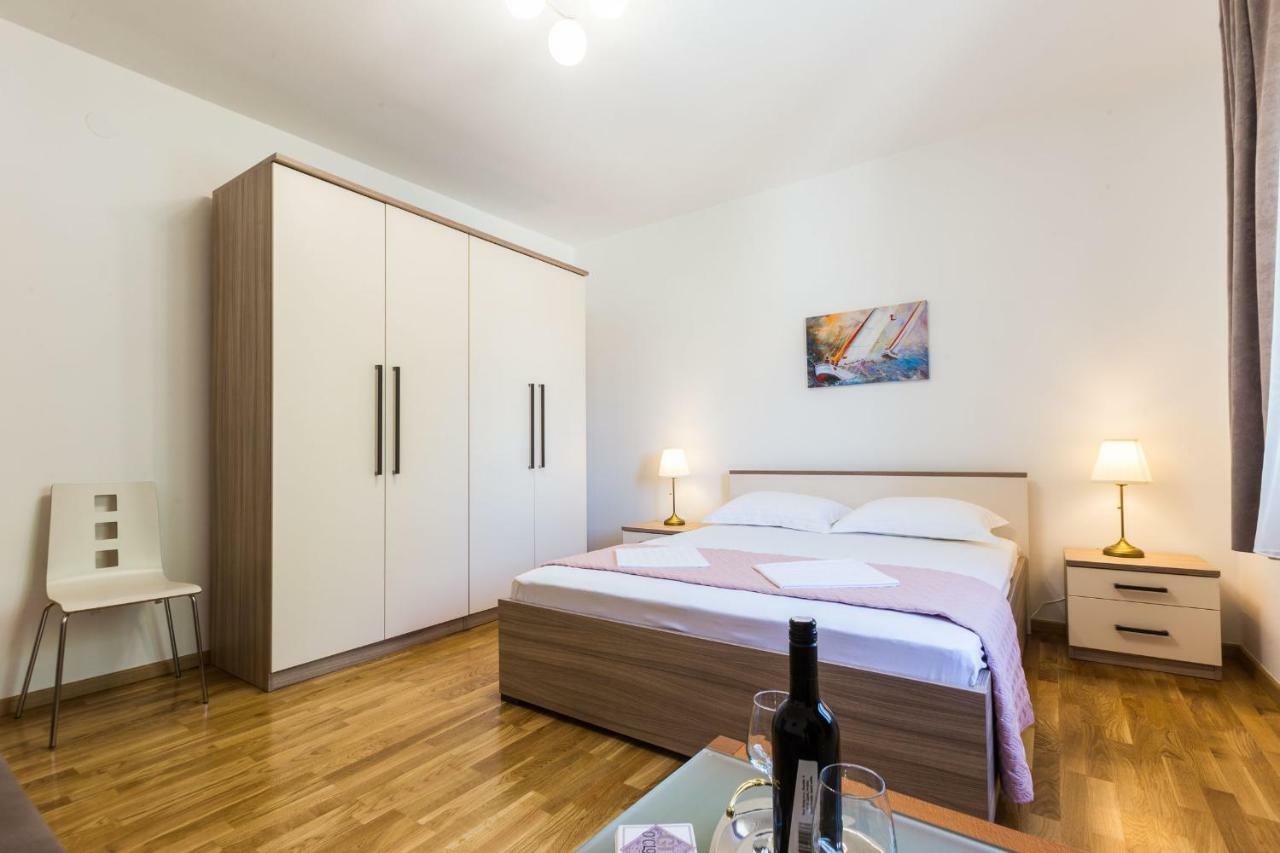 Stine Apartment Zadar Exteriör bild